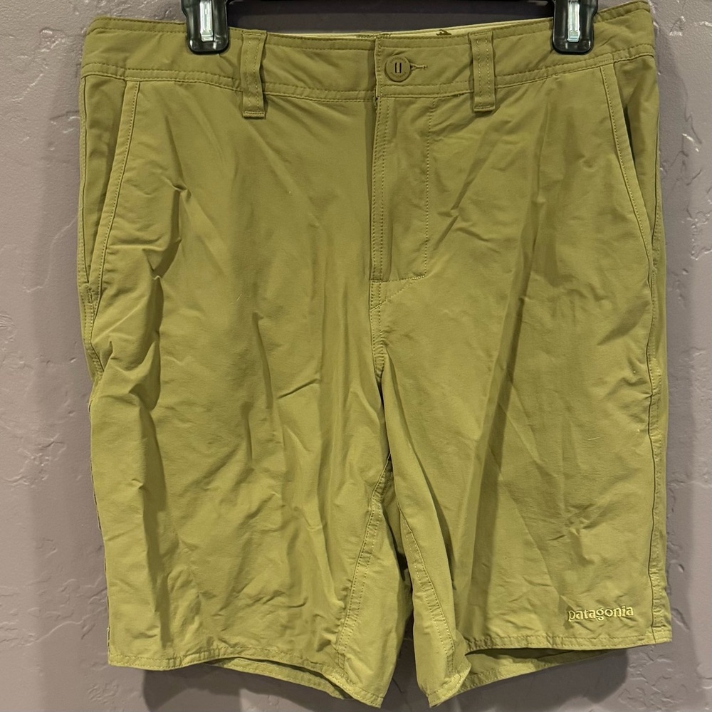 Patagonia Men's Tan Shorts - 32